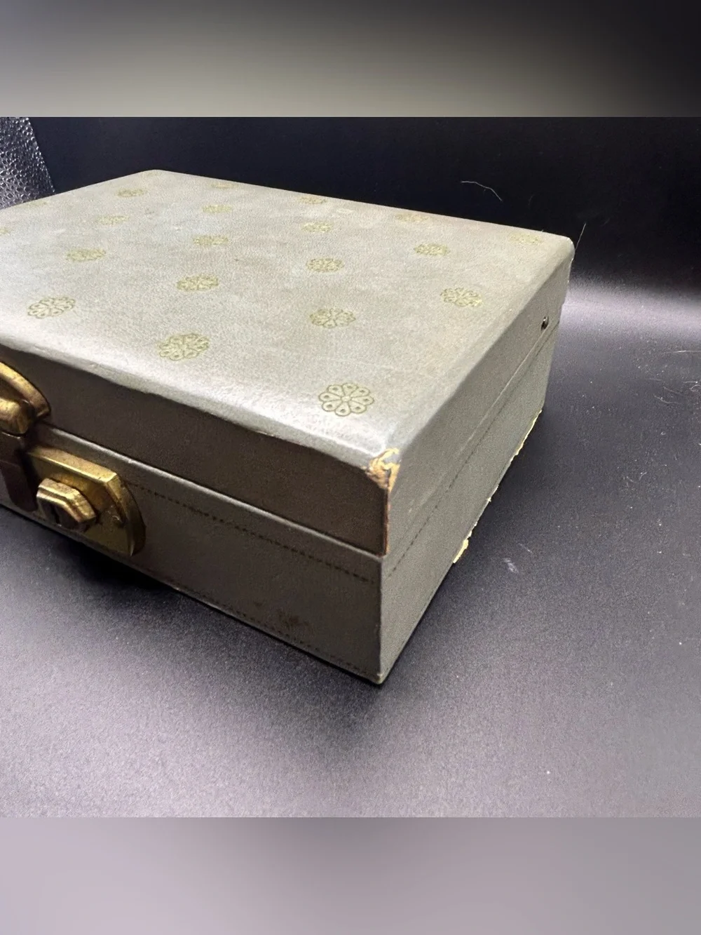 Vintage 1950s MCM MELE Small Jewelry Box Two Tier Gray/Blue 8x6x3” No Key.